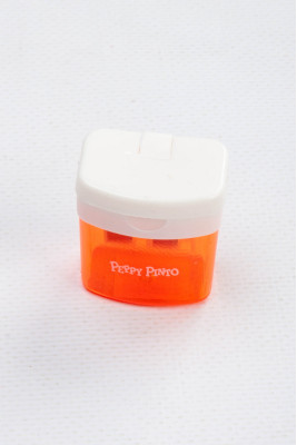 Чинка з контейнером, подвійна, пластикова, Peppy Pinto